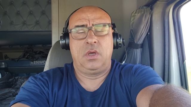 18+ Дальнобойщик США. Конец недели. Нашёл место рыбалки. Стэйк на углях. смотреть онлайн