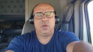 18+ Дальнобойщик США. Конец недели. Нашёл место рыбалки. Стэйк на углях.