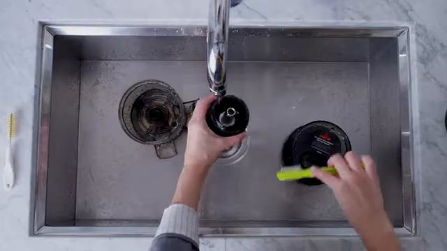 Hurom H-AI-SBB20 H-AI, Platinum Slow Juicer with Self-Feeding Hopper смотреть онлайн