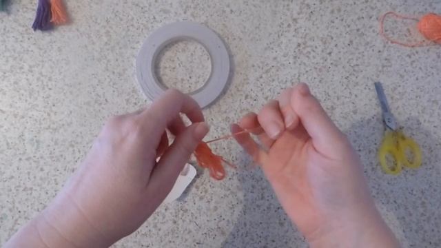 Embellissement# 7 Pompons en fil coton Action смотреть онлайн