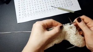 ///ДЛИННЫЙ КАРДИГАН СПИЦАМИ «БЕЛЫЙ АГАТ»//РАСПРЕДЕЛЕНИЕ  И ВКЛЮЧЕНИЕ ПЕТЕЛЬ В ПОЛОТНО//