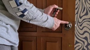 БЫСТРЫЙ ремонт дверной ручки!