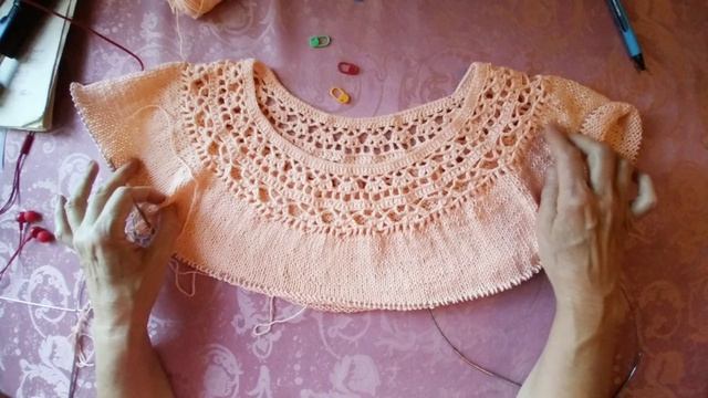 Круглая кокетка крючком и спицами//ошибки при переходе от крючка к спицам смотреть онлайн