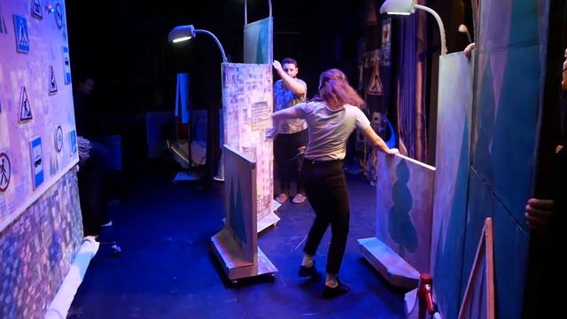 Путешествие в сказку: экскурсия по театру смотреть онлайн