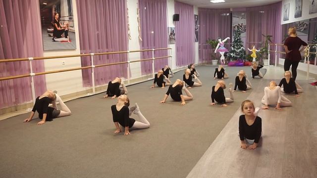 Балетное отделение. 5-6 лет. Экзамен декабрь 2021. смотреть онлайн