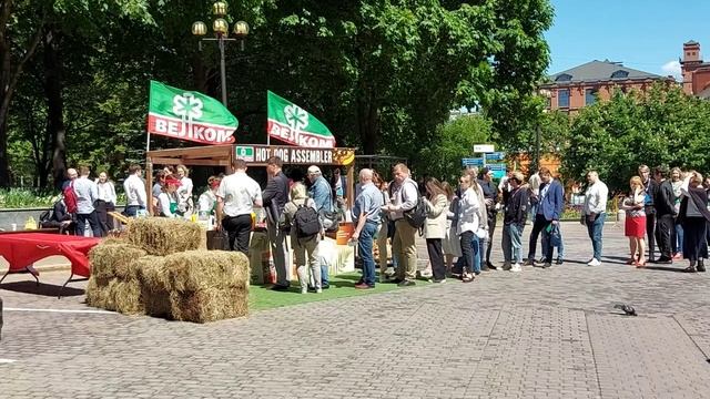 Хотдоги на улицах Москвы нужно пробовать (5) смотреть онлайн