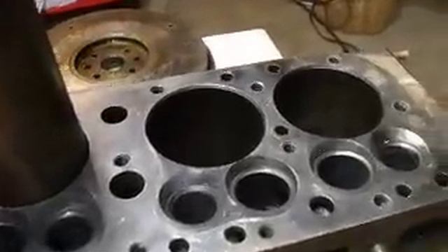 1945 Ford 2N Rebuild (Video#9) Sleeve Removel смотреть онлайн