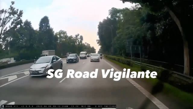 6jun2023 bke Motorcyclist riding on road shoulder rear ended Toyota Wish #SKW1898T смотреть онлайн
