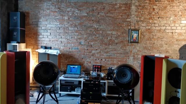 Astra Audio +Raund Audio speakers смотреть онлайн