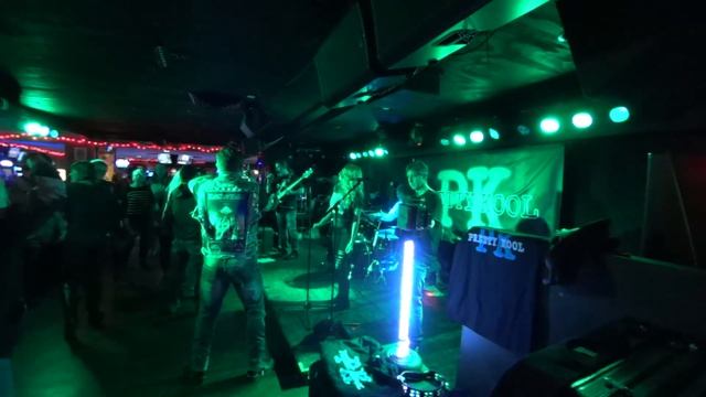 Pretty Kool Promo Music Video Classic Pop Rock Cover Band Grand Rapids MI Filmed with Sony HDR-MV1 смотреть онлайн