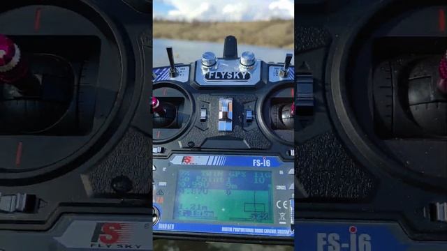 Работа кораблика с GPS автопилотом TWIN смотреть онлайн