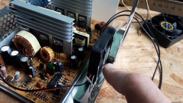 Блок питания Для Освещения Потолка Светодиодной Лентой ! :-))) Решение на скорую руку :-))) смотреть онлайн