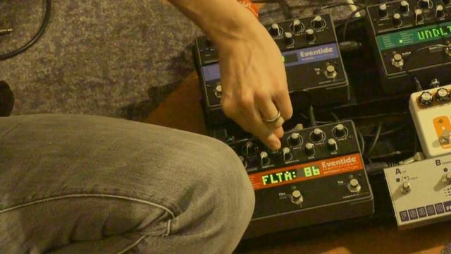 Hank And Cupcakes - Hank Checks Out The Eventide PitchFactor