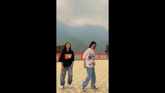 Emi Emi git cover dance Arongga nomil dance ? смотреть онлайн