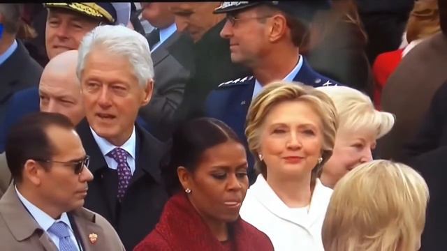 BREAKING: Bill Clinton hustlin смотреть онлайн