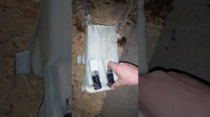 Установка насоса стеклоомывательной жидкости тойота рав 4 1го поколения