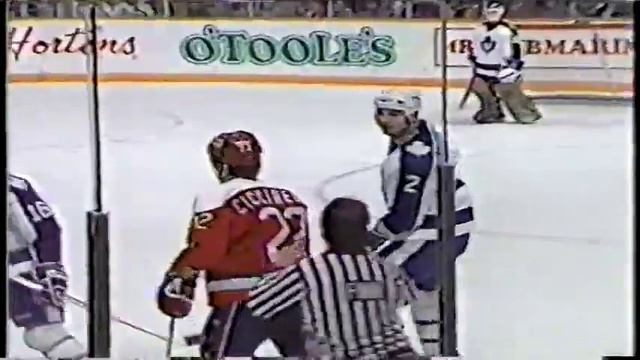 Luke Richardson Vs Dino Ciccarelli ; John Druce Vs Scott Pearson