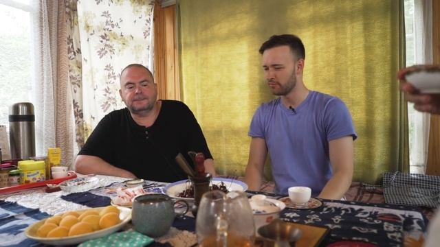 Китайская динамическая медитация под руководством китаянки и её русского супруга смотреть онлайн