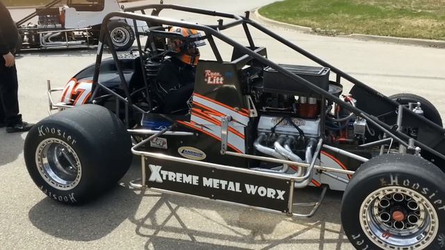Sprint Cars- 900 HP Warm Up смотреть онлайн