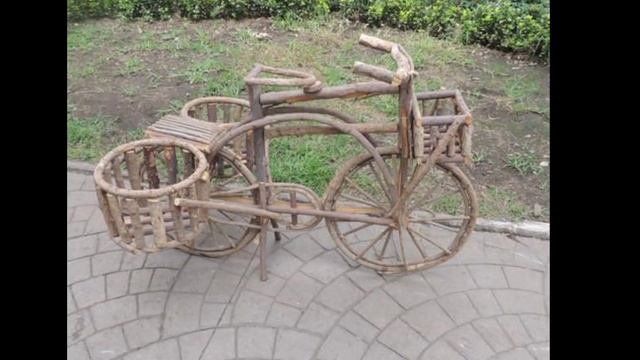 IDEIAS DE DECORAÇÃO PARA JARDIM COM BICICLETAS FEITAS COM TRONCOS E GALHOS! смотреть онлайн