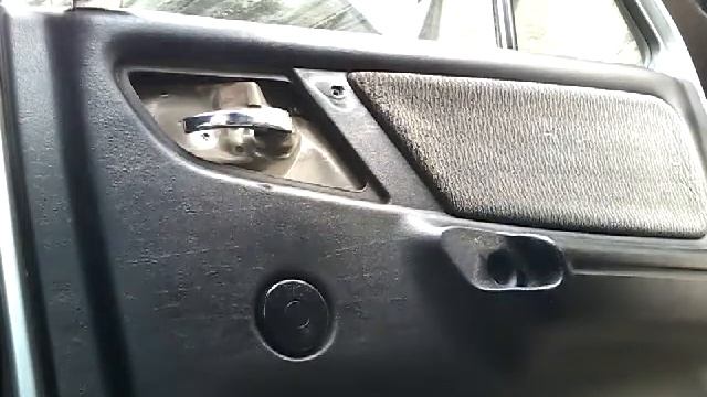 Как снять обшивку карту задней двери ГАЗ 3110 ВОЛГА/demontaz boczka drzwi tyl/door panel removal! смотреть онлайн