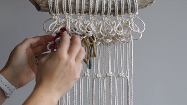 DIY Macrame Tutorial: Beginner Colourful Fringe Wall Hanging Made Using Scraps! смотреть онлайн