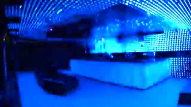 Ночной клуб Smack в светодиодном оформлении