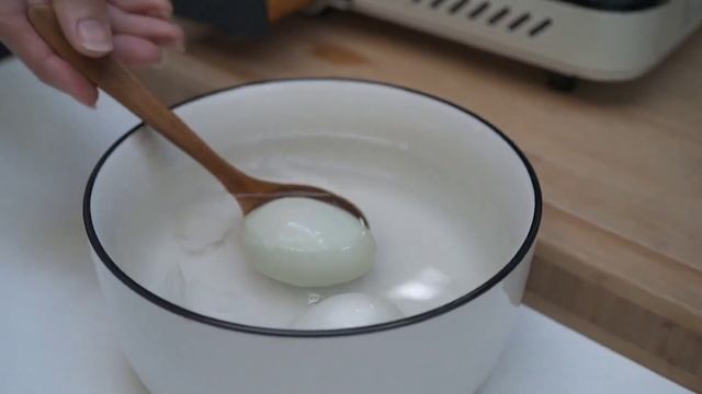 Как варить яйца чтобы легко чистить #варить #яйца смотреть онлайн