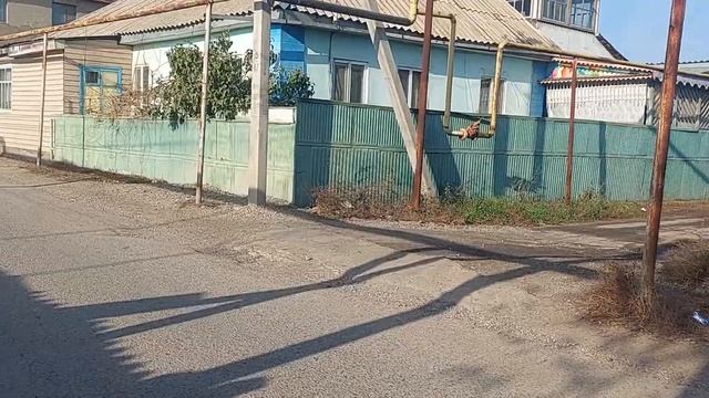 Пешком по округе ?? смотреть онлайн