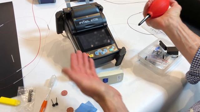 FITEL Fusion Splicing Tip: Using a blower to clean смотреть онлайн