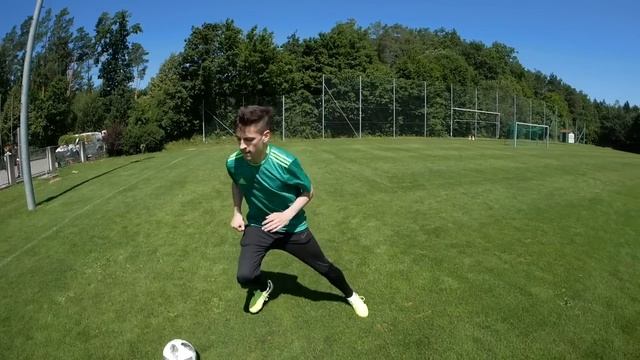 3 ЭФФЕКТИВНЫХ ФИНТА от PRO ФУТБОЛИСТА [Обучение] смотреть онлайн