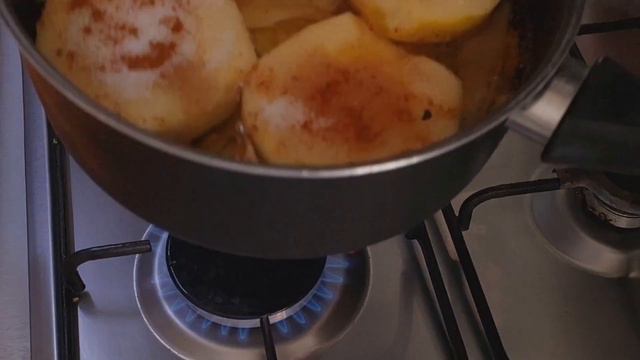 Легкий, безумно вкусный десерт из айвы! Айва рецепт. Что вкусно приготовить из айвы. смотреть онлайн