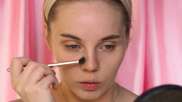 Как измениться за 5 мин. Лайфхак для идеального тона. Макияж, который сделает даже новичок. смотреть онлайн