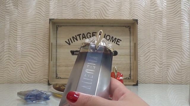 Покупки парфюмерии.Mugler смотреть онлайн