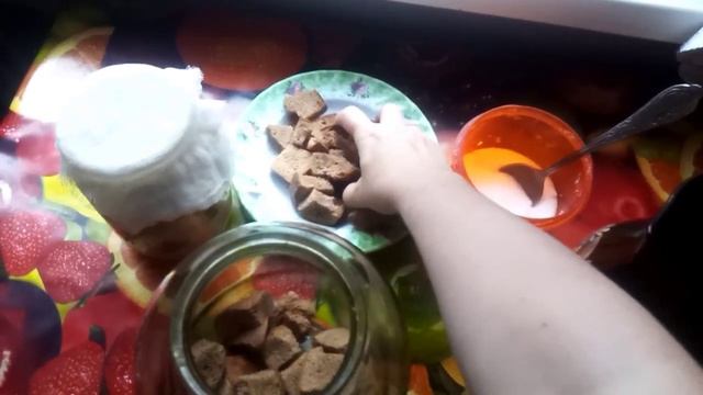 Домашний квас на ржаных сухарях. смотреть онлайн