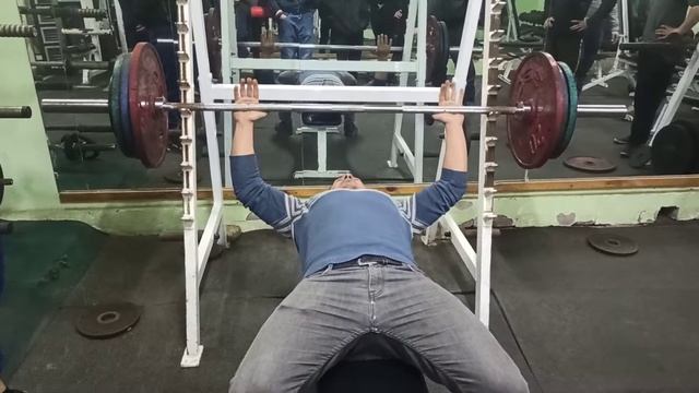 Жим лёжа 120 кг Iron Paradise смотреть онлайн