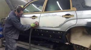 Subaru Forester полный ремонт кузова, шпатлевание и грунтование дверей