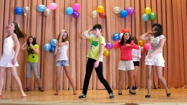 Танец на 8 марта по песню Michel Telo -- Nossa. смотреть онлайн