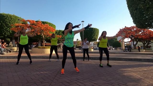 Rutina de Baile fitness | 35 Minutos de Baile Reductivo ft. Marichuy Hernández Dance смотреть онлайн