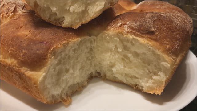 Булочки на молоке. Рецепт воздушного хлеба (хлебопечка и духовка) смотреть онлайн