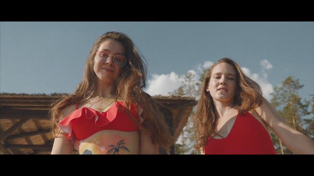 Отчет с вечеринки на пляже смотреть онлайн