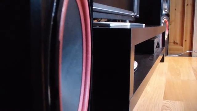 Cerwin Vega cls 10 "Bass i love you" смотреть онлайн