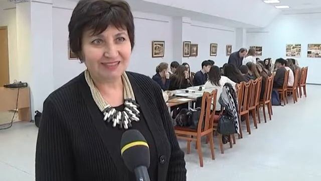 Выставка нефтяных картин в Тосно. Виталий Касаткин. смотреть онлайн