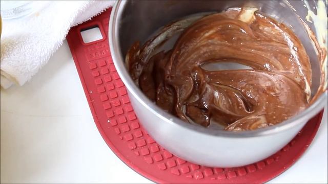 Торт Три шоколада / Triple Chocolate Mousse Cake смотреть онлайн