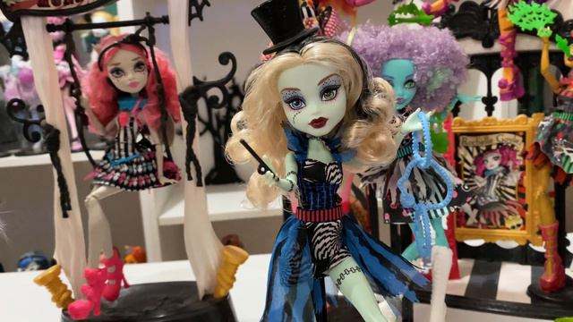 Monster High Retrospective Episode 6: Freak Du Chic (+Scarnival and Ghoul Fair) смотреть онлайн