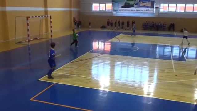 Перв во России 12 игра ДЮСШ Новоуральск Метар 2007 2тайм смотреть онлайн