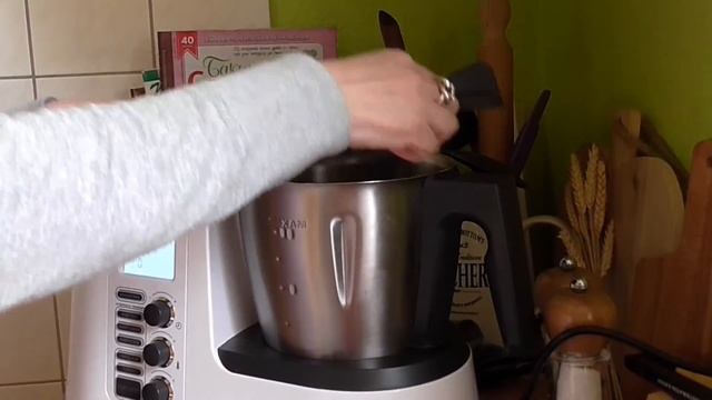 Wiener Kaffee * Bečki Kafa * Кофе по-венски Mit Monsieur Cuisine Plus