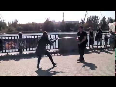 Уколы с оппозицией