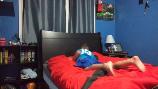 how you would react getting slide tackled in fifa and I real life смотреть онлайн