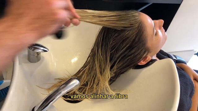 PASSO A PASSO DA TÉCNICA AIR TOUCH PARA MECHAS E REFLEXO